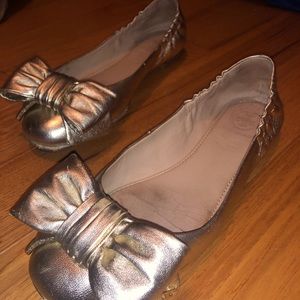 Gorgeous Tory Burch bow flats